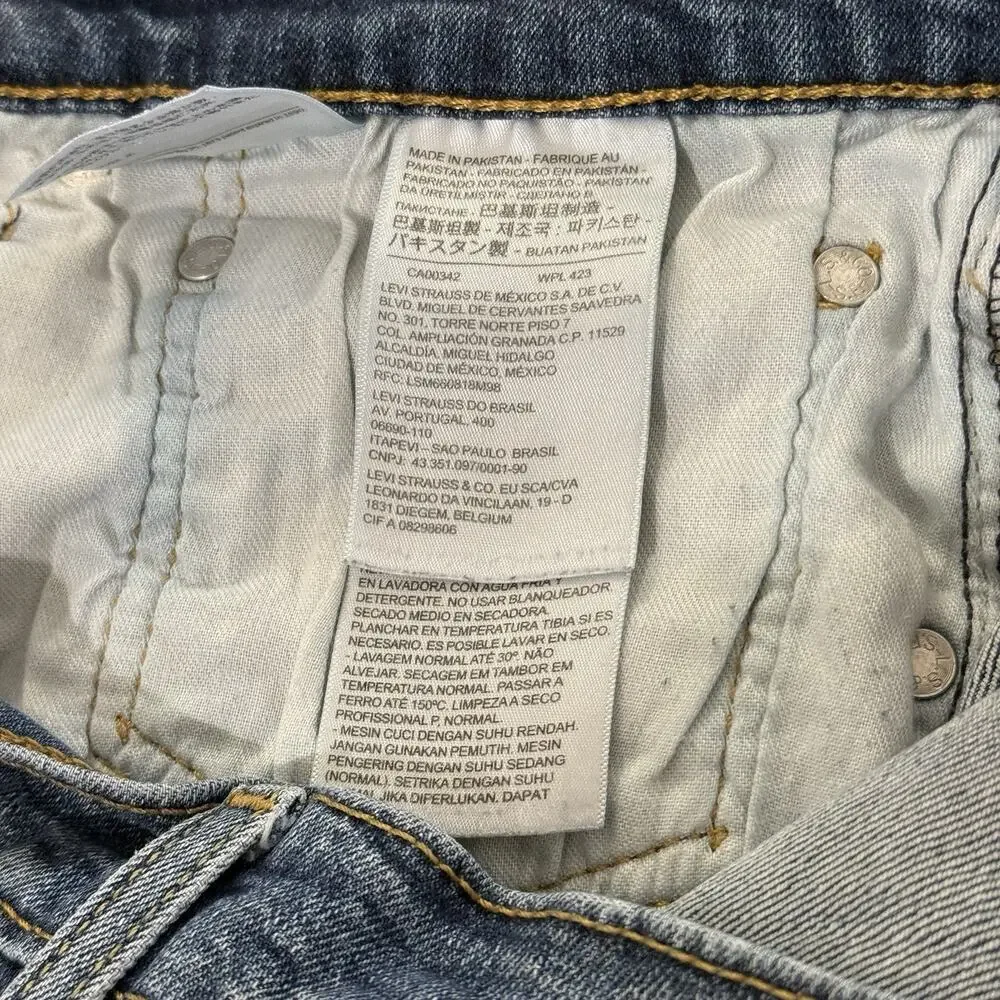 Levis levi 559